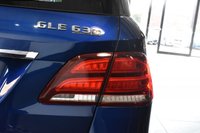 USED 2018 18 MERCEDES-BENZ GLE-CLASS 5.5 AMG GLE 63 S 4MATIC NIGHT EDITION 5d AUTO 577 BHP FULL MERCEDES BENZ SERVICE HISTORY + REAR SEAT ENTERTAINMENT SYSTEM + HEATED SPORTS SEATS + SATELLITE NAVIGATION + PANORAMIC SUNROOF + PARKING SENSOR + HARMAN/KARDON PREMIUM SPEAKERS + AMG MULTI FUNCTION STEERING WHEEL+ ELECTRIC/HEATED/FOLDING DOOR MIRRORS + 21 INCH ALLOY WHEELS