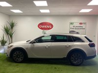 USED 2014 64 VAUXHALL INSIGNIA COUNTRY TOURER 2.0 NAV CDTI S/S 5d 160 BHP 