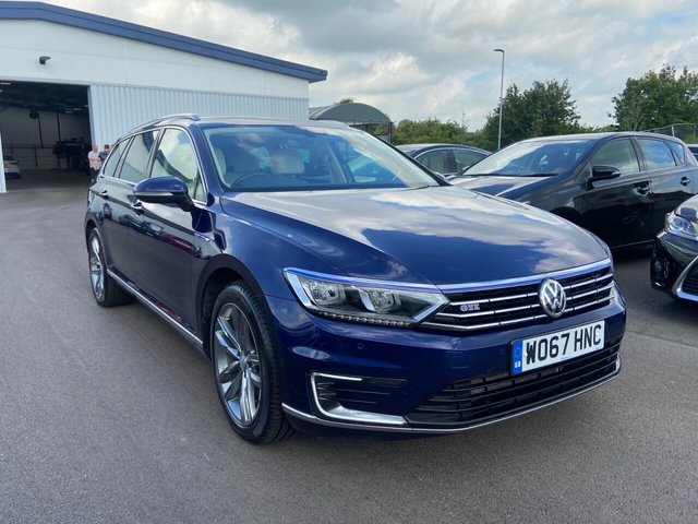 View our VOLKSWAGEN PASSAT