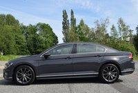 USED 2015 15 VOLKSWAGEN PASSAT 2.0 R LINE TDI BLUEMOTION TECHNOLOGY DSG 4d 188 BHP DYN AUDIO! REVERSE CAMERA! SAT NAV! DAB! FULL HISTORY!