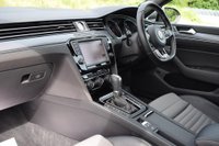 USED 2015 15 VOLKSWAGEN PASSAT 2.0 R LINE TDI BLUEMOTION TECHNOLOGY DSG 4d 188 BHP DYN AUDIO! REVERSE CAMERA! SAT NAV! DAB! FULL HISTORY!