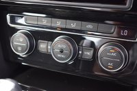 USED 2015 15 VOLKSWAGEN PASSAT 2.0 R LINE TDI BLUEMOTION TECHNOLOGY DSG 4d 188 BHP DYN AUDIO! REVERSE CAMERA! SAT NAV! DAB! FULL HISTORY!