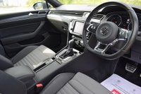 USED 2015 15 VOLKSWAGEN PASSAT 2.0 R LINE TDI BLUEMOTION TECHNOLOGY DSG 4d 188 BHP DYN AUDIO! REVERSE CAMERA! SAT NAV! DAB! FULL HISTORY!
