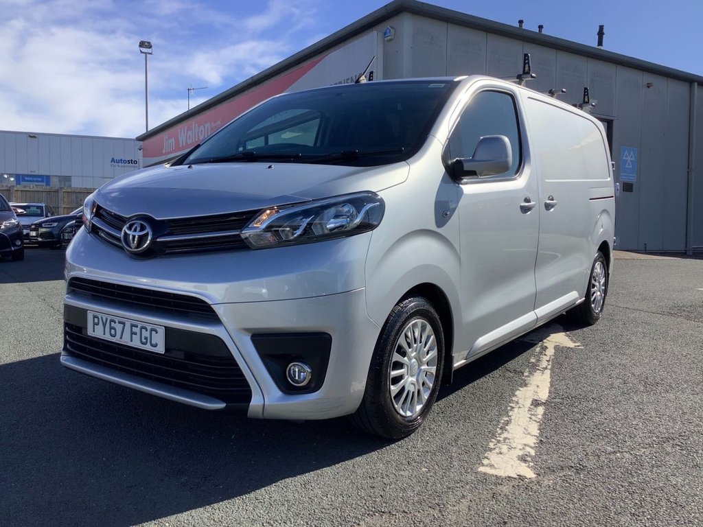 View our TOYOTA PROACE