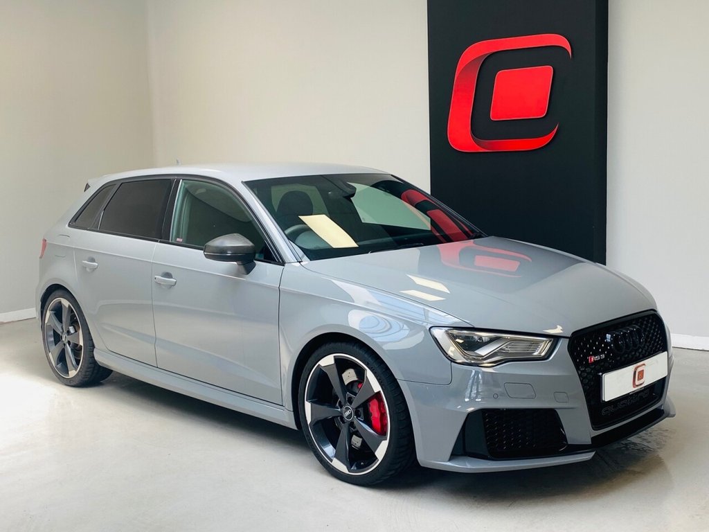 View our AUDI RS3