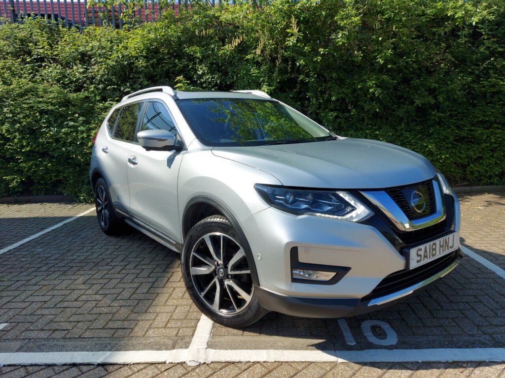 View our NISSAN X-TRAIL