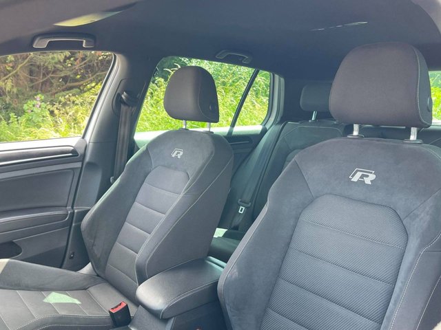 View our VOLKSWAGEN GOLF