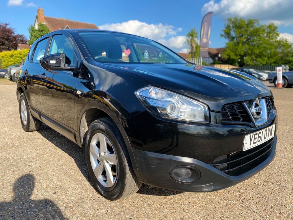 View our NISSAN QASHQAI