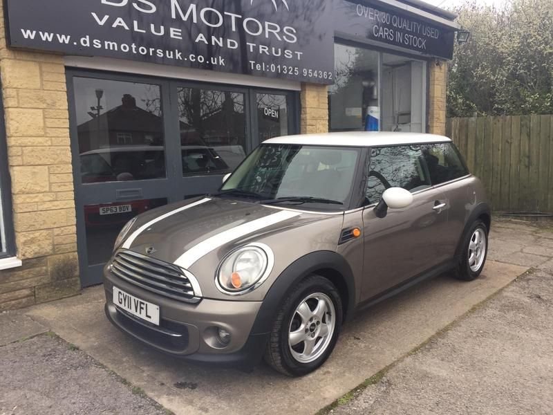 View our MINI HATCH COOPER