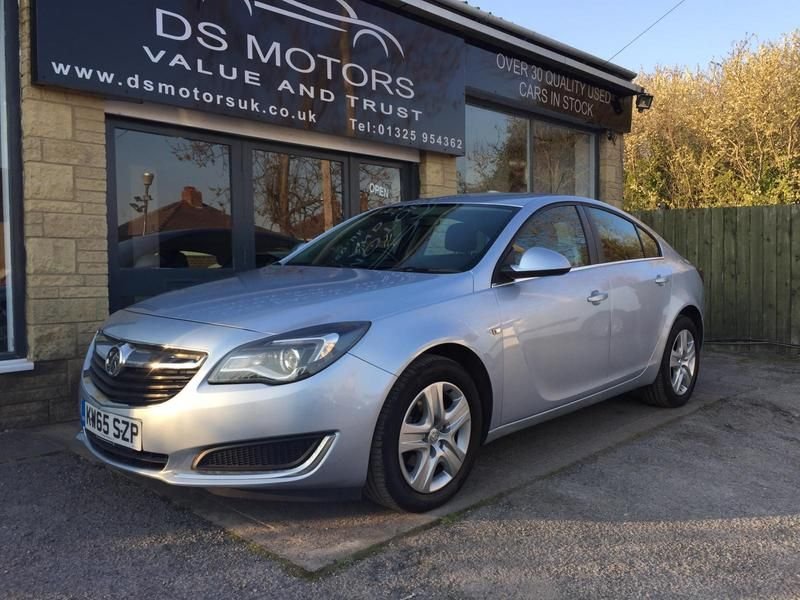 View our VAUXHALL INSIGNIA