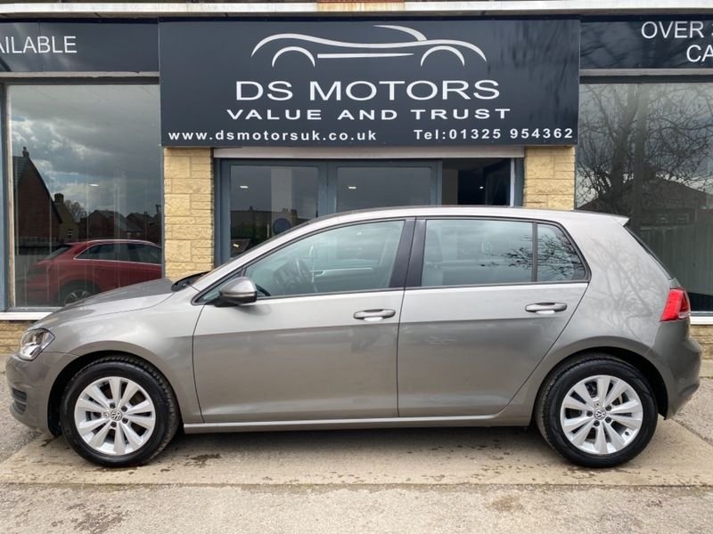 View our VOLKSWAGEN GOLF