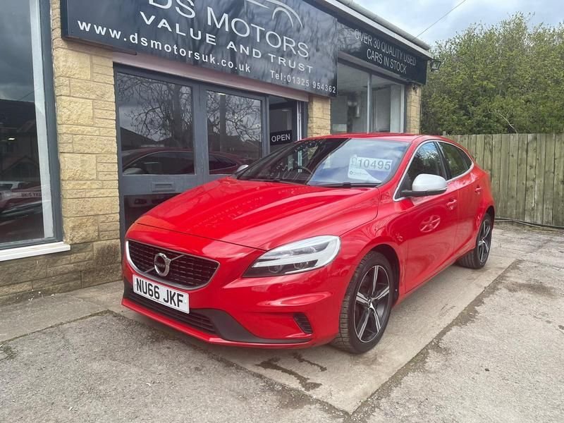 View our VOLVO V40