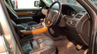 USED 2009 59 LAND ROVER RANGE ROVER SPORT 3.0 TDV6 HSE 5d 245 BHP * PRIVACY GLASS * CLIMATE CONTROL  * PARKING SENSORS * NAVIGATION SYSTEM * LEATHER TRIM * MOT JAN 2022 * 2 KEYS *