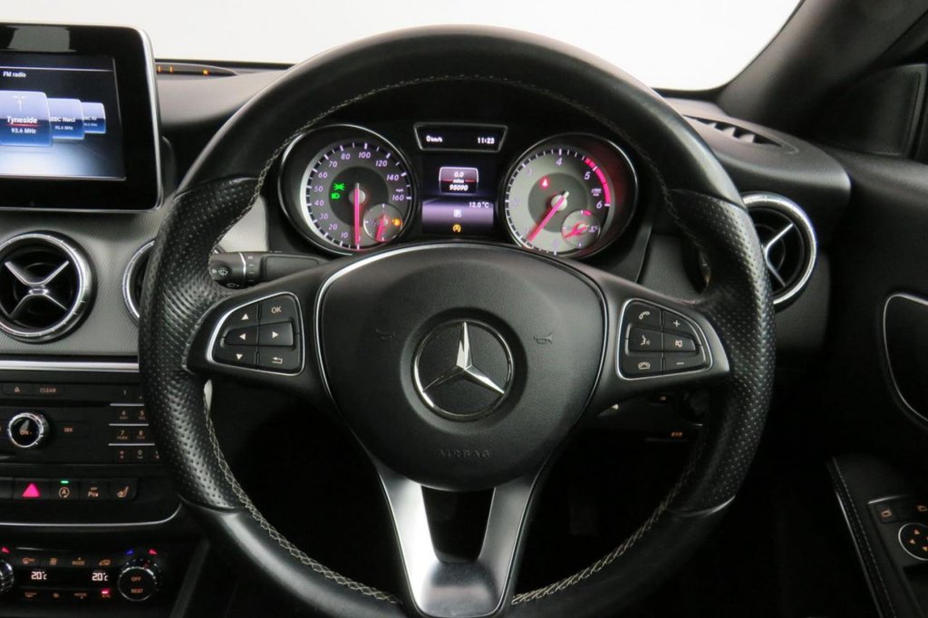 USED 2015 65 MERCEDES-BENZ CLA 2.1 CLA200 CDI SPORT 4d 136 BHP 