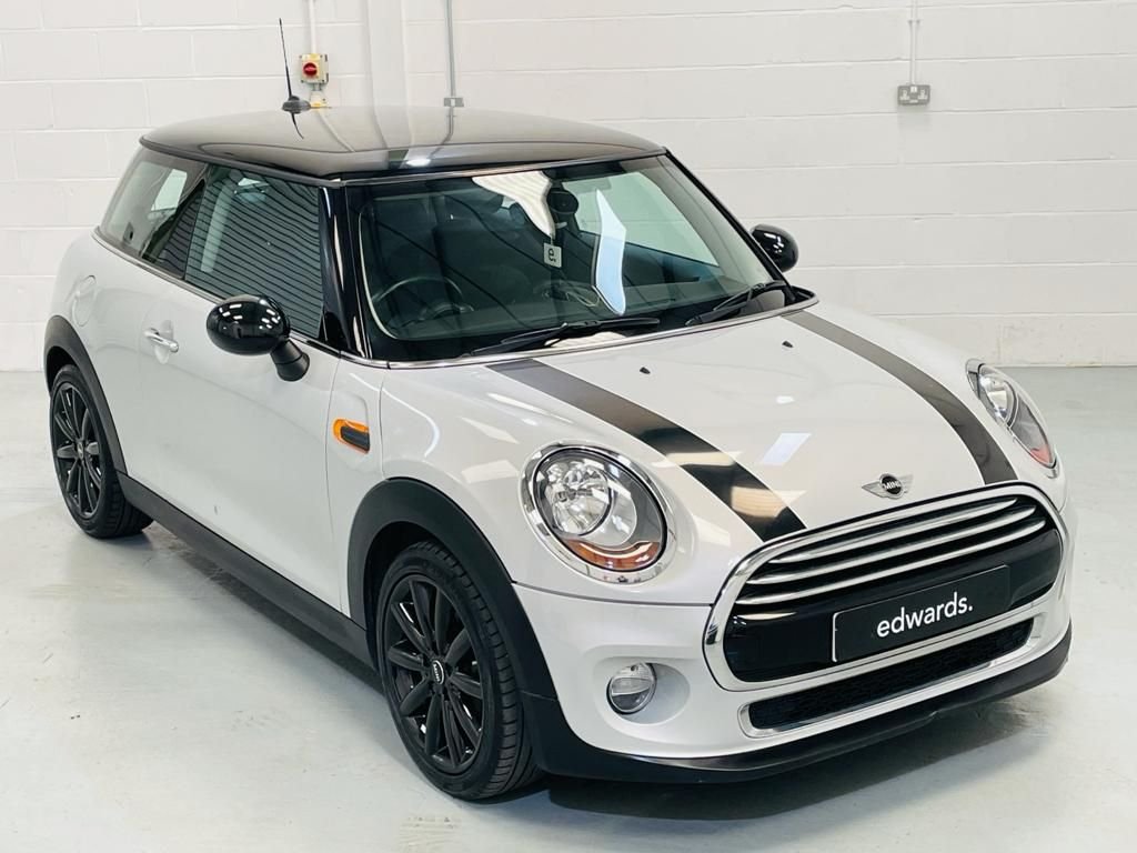View our MINI HATCH COOPER