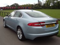 USED 2013 13 JAGUAR XF 2.2 D LUXURY 4d 200 BHP METALLIC CRYSTAL BLUE WITH A MERE 77000 MILES STUNNING COLOUR COMBINATION