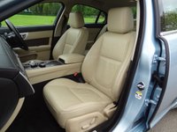 USED 2013 13 JAGUAR XF 2.2 D LUXURY 4d 200 BHP METALLIC CRYSTAL BLUE WITH A MERE 77000 MILES STUNNING COLOUR COMBINATION