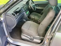 USED 2011 11 SKODA ROOMSTER 1.2 SE TSI 5d 84 BHP PANORAMIC GLASS SUNROOF//ALLOYS//AIRCON/NEW REAR BRAKES AND MOT GREAT CONDITION FOR ITS YEAR,,,RARE PETROL MODAL, PANORAMIC GLASS SUNROOF//ALLOYS//AIRCON/NEW REAR BRAKES AND MOT