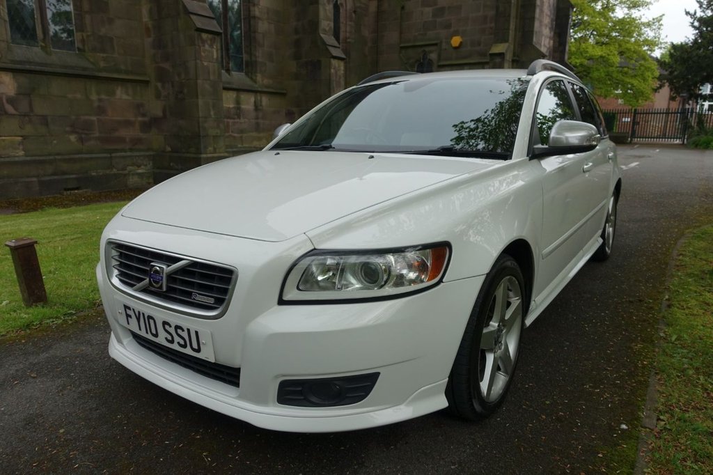 View our VOLVO V50