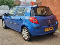 USED 2006 56 RENAULT CLIO 1.6 EXPRESSION 16V 5d 111 BHP VERY LOW MILES
