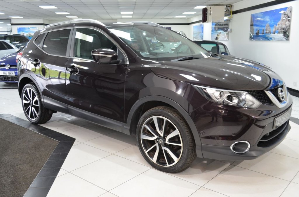 View our NISSAN QASHQAI