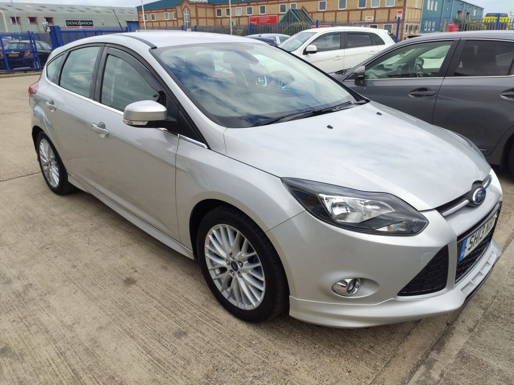 View our FORD FOCUS