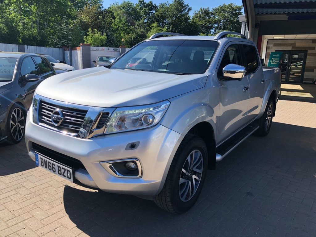 View our NISSAN NAVARA