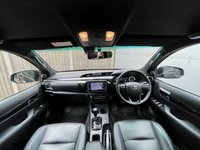 USED 2019 19 TOYOTA HI-LUX 2.4 INVINCIBLE X 4WD D-4D DCB 4d AUTO 147 BHP 