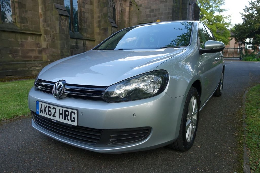 View our VOLKSWAGEN GOLF