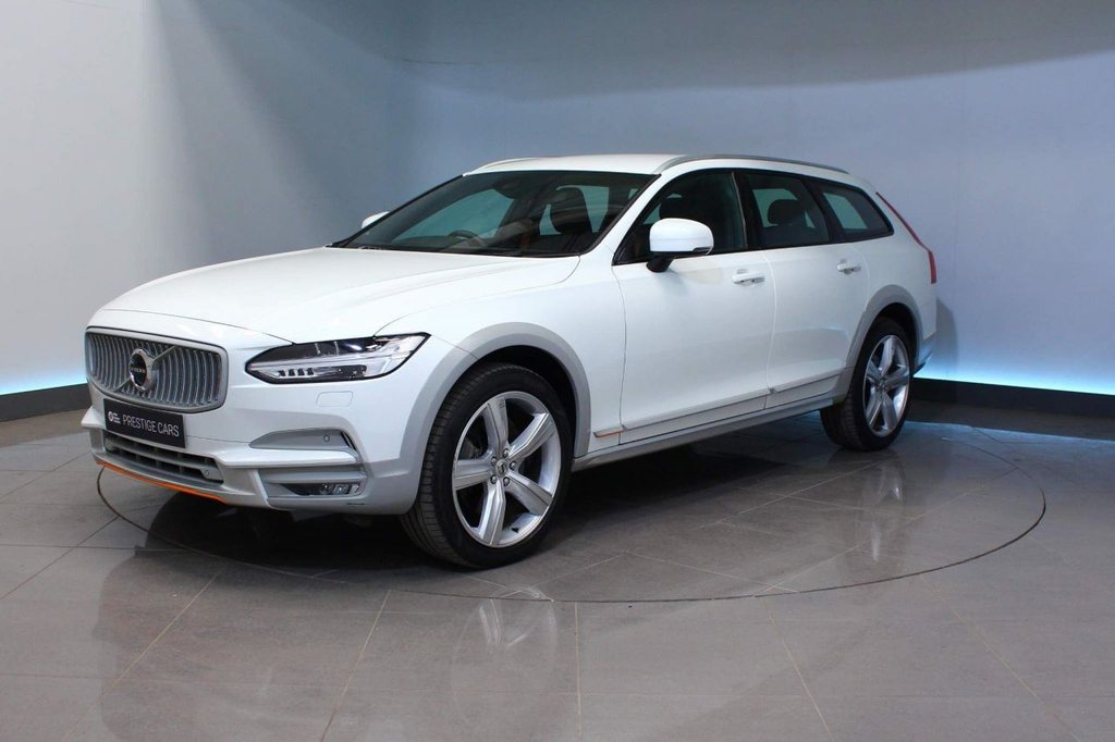 View our VOLVO V90