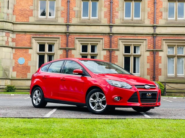 2012 12 Ford Focus 1.0 ZETEC 5d 124 BHP