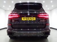 USED 2019 69 BMW X5 3.0 M50D (400 PS) AUTO XDRIVE (S/S) + 7 SEATS + COLOSSAL SPEC + �&pound;25,000 EXTRAS + INDIVIDUAL SPECIFICATION 7 SEATS + VERY HIGH INDIVIDUAL SPEC + &pound;22000 EXTRAS
