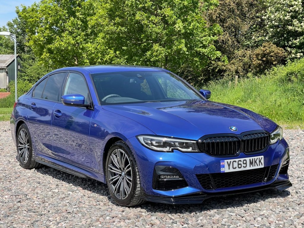 View our BMW 3 SERIES