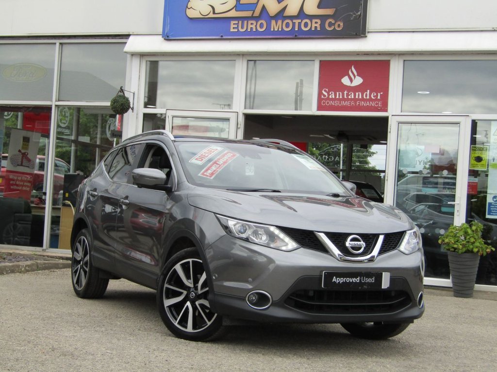 View our NISSAN QASHQAI