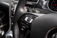 USED 2018 18 VOLKSWAGEN GOLF 1.5 SE NAVIGATION TSI EVO 5d 129 BHP PARK ASSIST+2 KEYS+FULL HISTORY