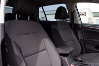 USED 2018 18 VOLKSWAGEN GOLF 1.5 SE NAVIGATION TSI EVO 5d 129 BHP PARK ASSIST+2 KEYS+FULL HISTORY