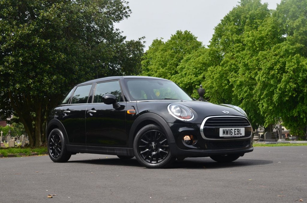 View our MINI HATCH COOPER