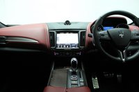 USED 2018 18 MASERATI LEVANTE 3.0 D V6 GRANLUSSO 4WD 5DR  AUTO 271 BHP FULL MAIN DEALER SERVICE HISTORY + HEATED HALF LEATHER SEATS + SATELLITE NAVIGATION + REVERSING CAMERA + PARKING SENSOR + BLUETOOTH + CRUISE CONTROL + CLIMATE CONTROL + MULTI FUNCTION WHEEL + ELECTRIC/MEMORY FRONT SEATS + PRIVACY GLASS + XENON HEADLIGHTS + DAB RADIO + AUX/USB PORTS + ELECTRIC WINDOWS + ELECTRIC/HEATED/FOLDING DOOR MIRRORS + 21 INCH ALLOY WHEELS