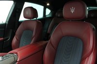USED 2018 18 MASERATI LEVANTE 3.0 D V6 GRANLUSSO 4WD 5DR  AUTO 271 BHP FULL MAIN DEALER SERVICE HISTORY + HEATED HALF LEATHER SEATS + SATELLITE NAVIGATION + REVERSING CAMERA + PARKING SENSOR + BLUETOOTH + CRUISE CONTROL + CLIMATE CONTROL + MULTI FUNCTION WHEEL + ELECTRIC/MEMORY FRONT SEATS + PRIVACY GLASS + XENON HEADLIGHTS + DAB RADIO + AUX/USB PORTS + ELECTRIC WINDOWS + ELECTRIC/HEATED/FOLDING DOOR MIRRORS + 21 INCH ALLOY WHEELS