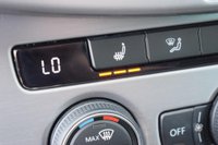 USED 2015 65 VOLKSWAGEN CC 2.0 R LINE TDI BLUEMOTION TECHNOLOGY 4d 148 BHP FULL SERVICE&pound; HISTORY! SAT NAV! DAB! BLUETOOTH! AIR CON!