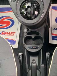 USED 2019 69 FIAT 500 1.2 LOUNGE DUALOGIC 3d 69 BHP FIAT 500 LOUNGE AUTOMATIC - (DUAL LOGIC) - 1 OWNER VEHICLE HAVING COVERED ONLY 4,960 MILES FROM BRAND NEW !!!!