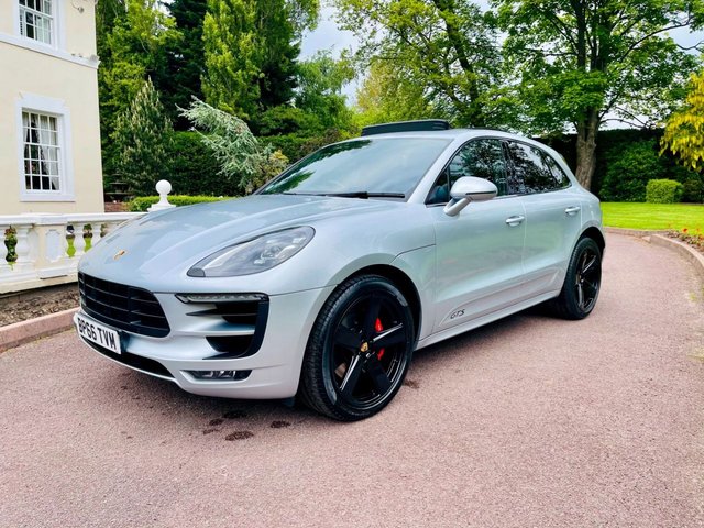 View our PORSCHE MACAN