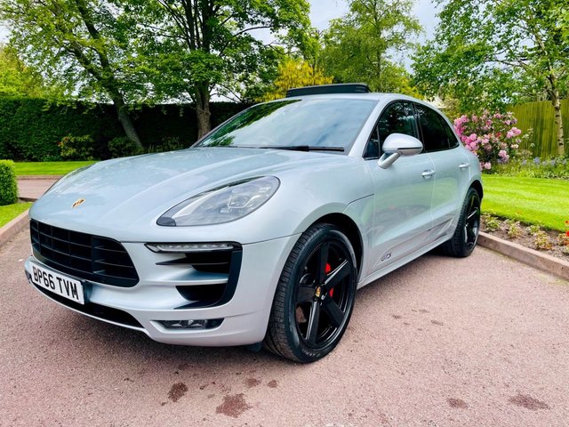 View our PORSCHE MACAN