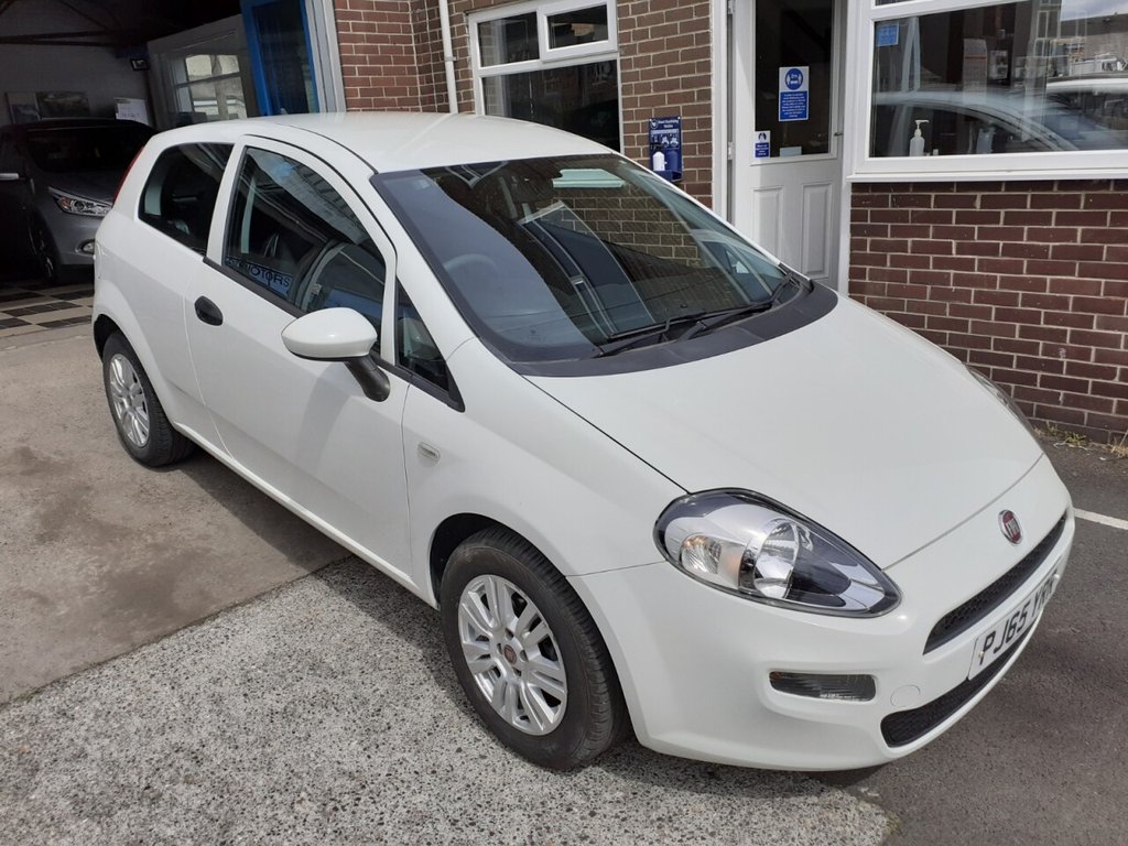 View our FIAT PUNTO