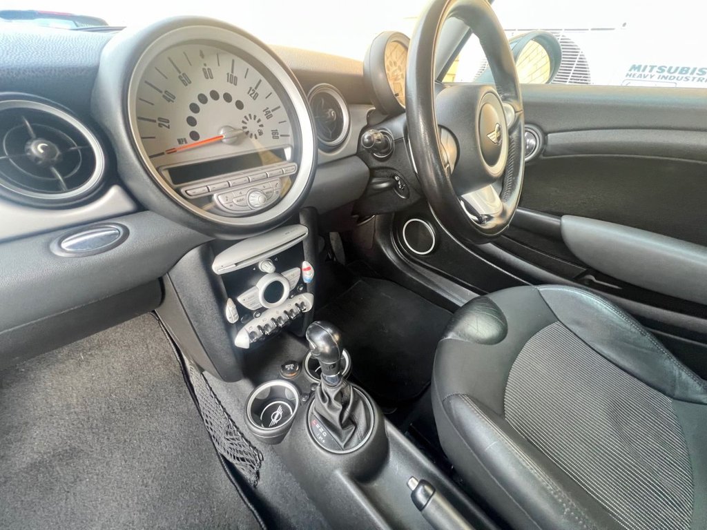 USED 2009 59 MINI CLUBMAN COOPER // AUTOMATIC // 5d // 1.6 118 BHP // px swap 