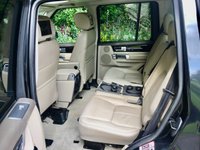 USED 2015 65 LAND ROVER DISCOVERY 3.0 SDV6 HSE LUXURY 5d AUTO 255 BHP //ULEZ COMPLIANT//2 PRIVATE OWNERS //ONLY 56,200 MILES//TV//7-SEATER//REAR CAMERA//X3 SUNROOFS CREAM FULL LEATHER//REAR CAMERAS//X3 SUNROOFS//REAR TV ENTERTAINMENT