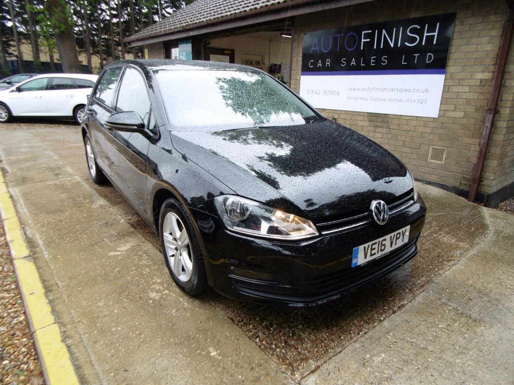 View our VOLKSWAGEN GOLF