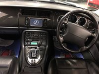USED 2004 K JAGUAR XKR 4.2 XKR COUPE 2d 400 BHP * CLIMATE CONTROL * PARKING SENSORS * LEATHER TRIM * 20 INCH ALLOY WHEELS ** MOT MAY 2022 * 13 SERVICES *