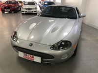 USED 2004 K JAGUAR XKR 4.2 XKR COUPE 2d 400 BHP * CLIMATE CONTROL * PARKING SENSORS * LEATHER TRIM * 20 INCH ALLOY WHEELS ** MOT MAY 2022 * 13 SERVICES *