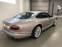 USED 2004 K JAGUAR XKR 4.2 XKR COUPE 2d 400 BHP * CLIMATE CONTROL * PARKING SENSORS * LEATHER TRIM * 20 INCH ALLOY WHEELS ** MOT MAY 2022 * 13 SERVICES *